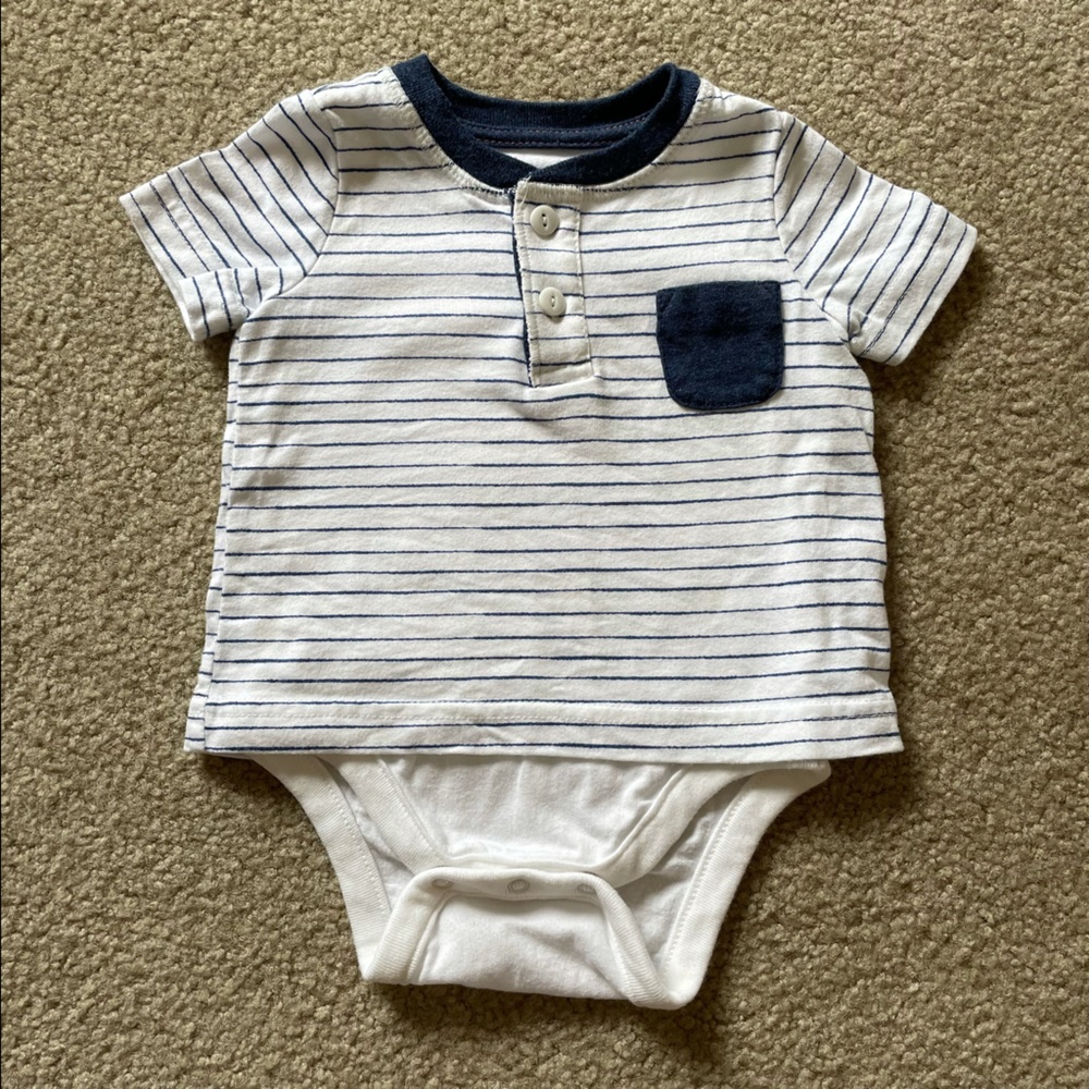 Baby Gap Short Sleeve Henley Bodysuit Shirt 3-6 Months